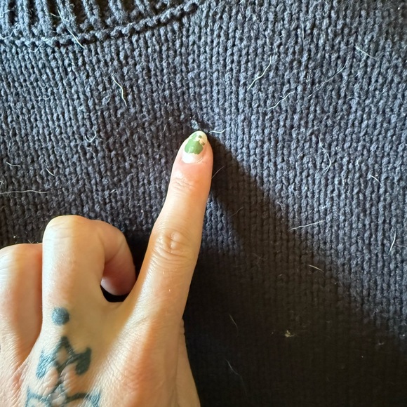 🆕 Urban Outfitters Aiden Chunky Knit Cropped Black Sweater - Picture 9 of 9